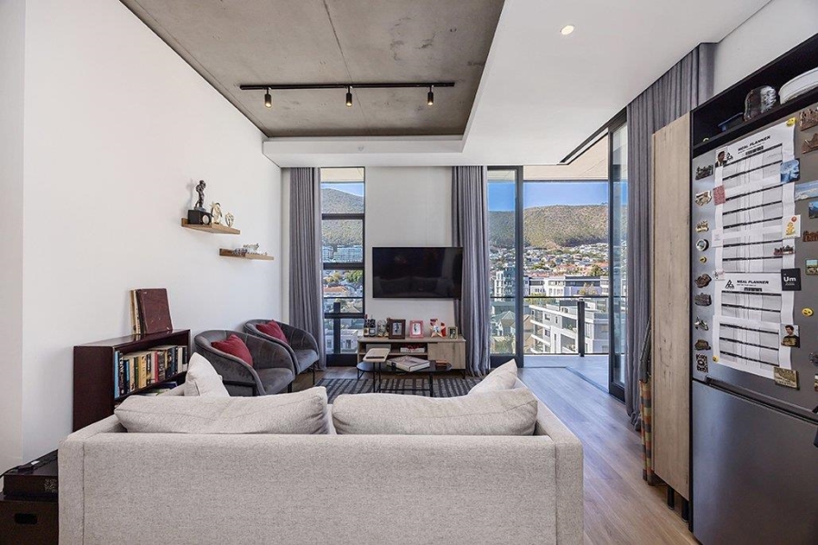 2 Bedroom Property for Sale in Sea Point Western Cape